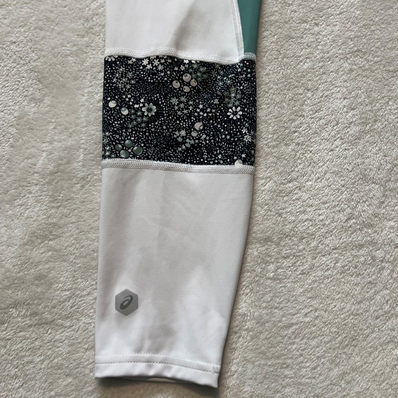 ASICS Floral Leggings - Picture 6 of 13